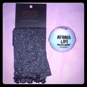🆕️VS💙bath bomb sock bundle🎁
